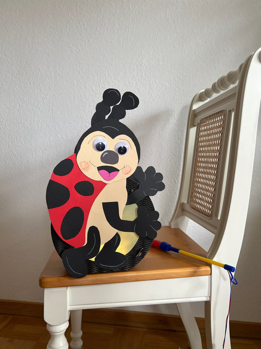 Laternen-Highlights: Kunterbunte Laternen