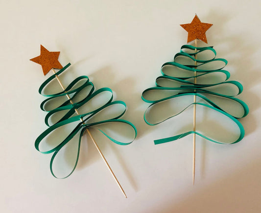 Advent: Kleine Tannenbäume am Stiel
