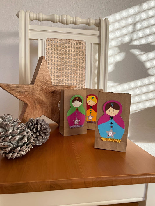 Adventskalender: 24 bunte Matrjoschkas basteln