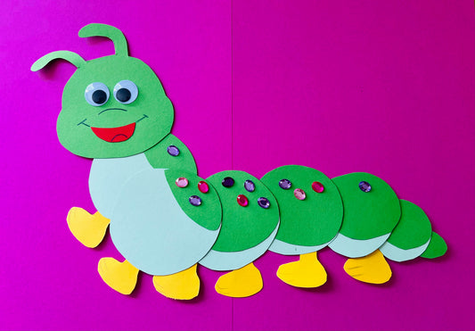 Auf der Wiese: Lustige Raupe Flitzi basteln