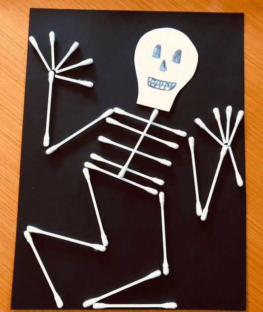 Herbst: Halloween Gerippe gestalten