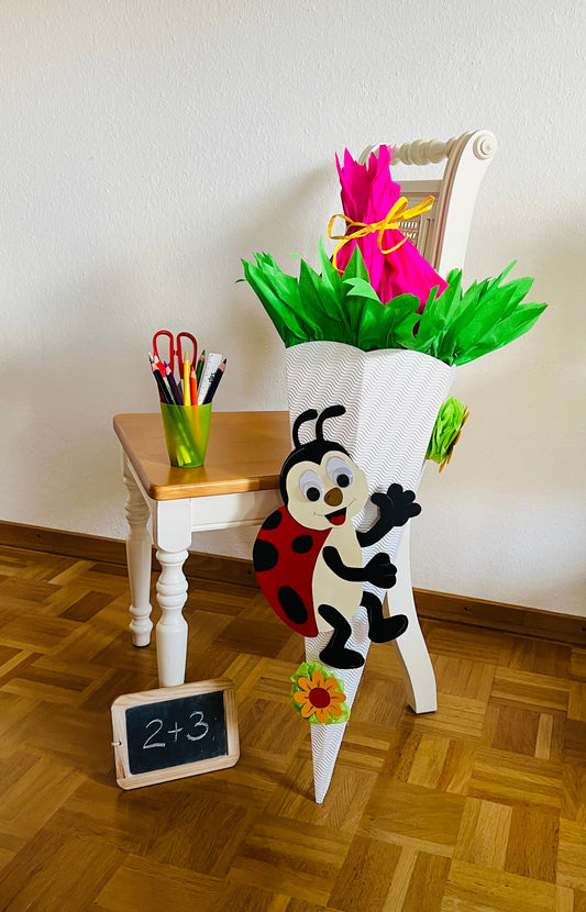 Bastelprojekt Schultüte: Marienkäfer – Schultüte