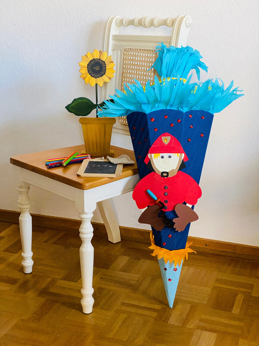 Bastelprojekt Schultüte: Feuerwehrmann – Schultüte