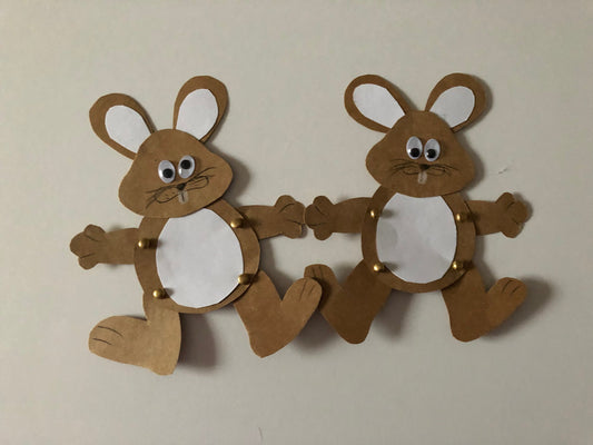 Im Frühling: Kleiner beweglicher Hase